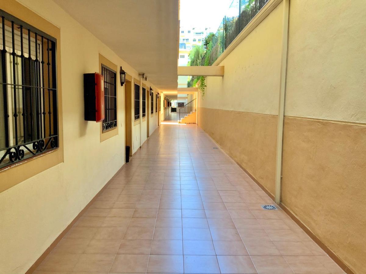 Apartamento De 2 Dormitorios, Gran Terraza, Vistas Al Mar Cerca Playa Carvajal Бенальмадена Екстер'єр фото